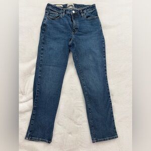Universal Thread Women's Straight Leg Jeans - Dark Blue